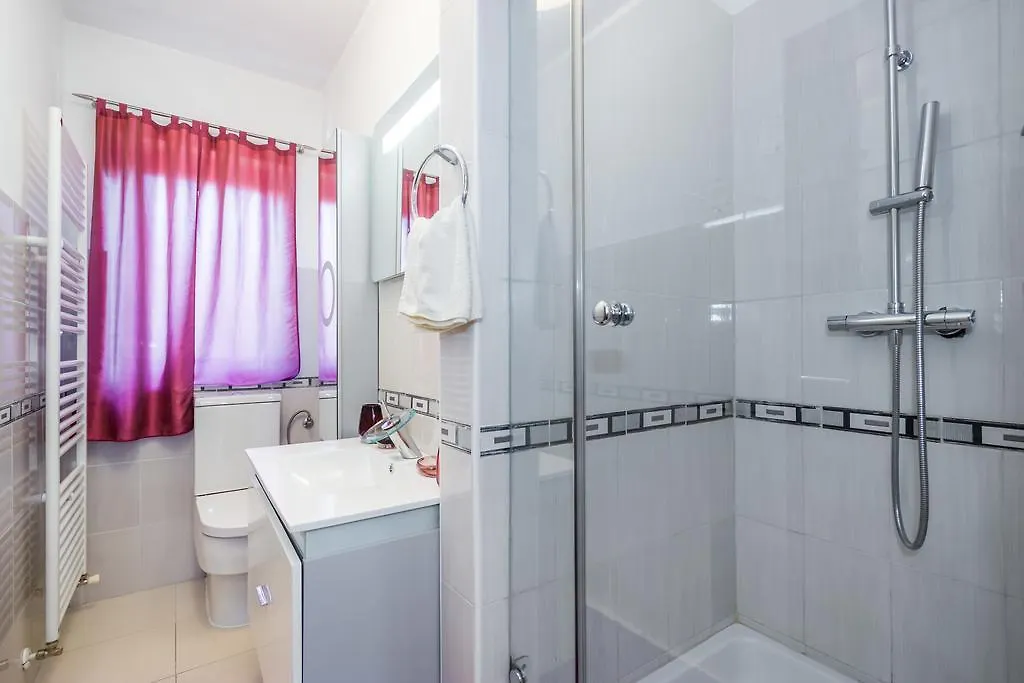 Cozy And Modern Apartment Kastav